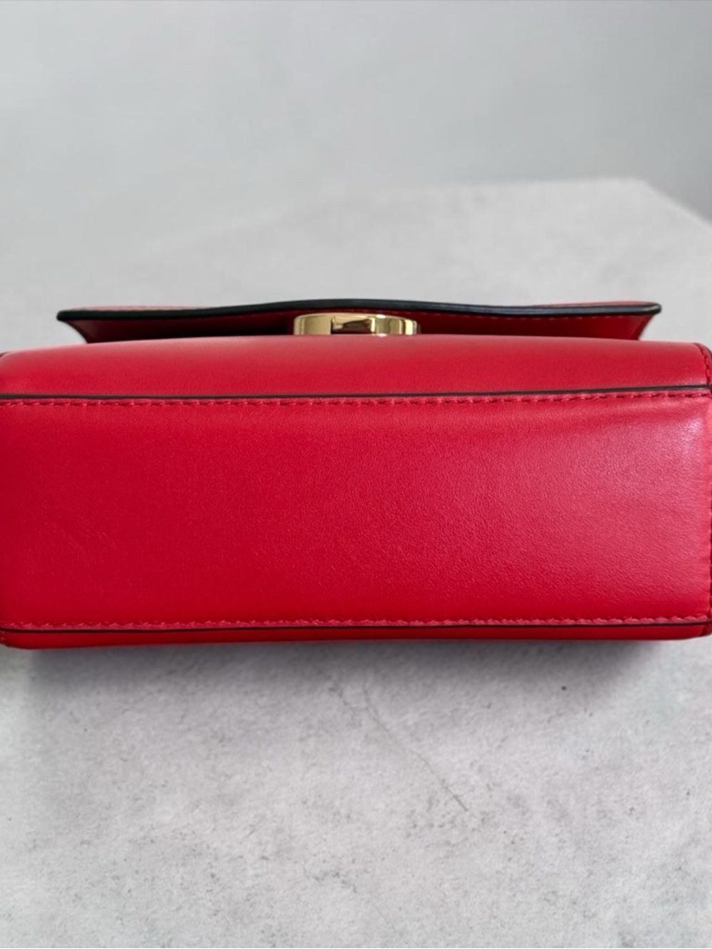 Authentic Michael Kors Red Leather Top-Handle Crossbody Bag! - Picture 6 of 14